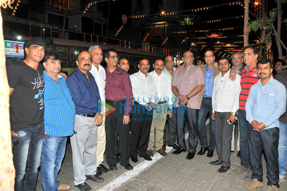 sonu nigam joins a cleanliness awareness drive 7