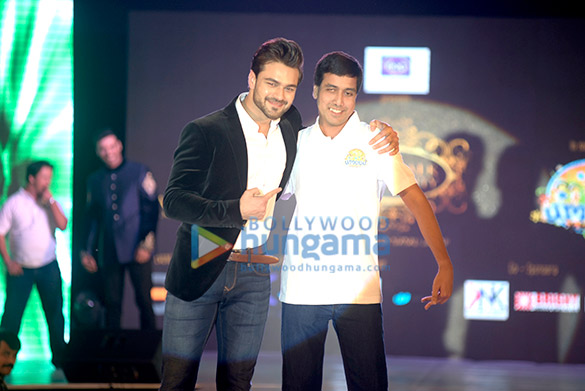 celebs walk the ramp for the ngo umeed 6