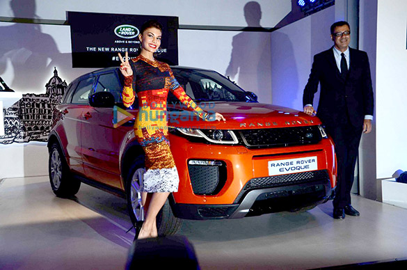 jacqueline fernandez unveils the new range rover evoque 3