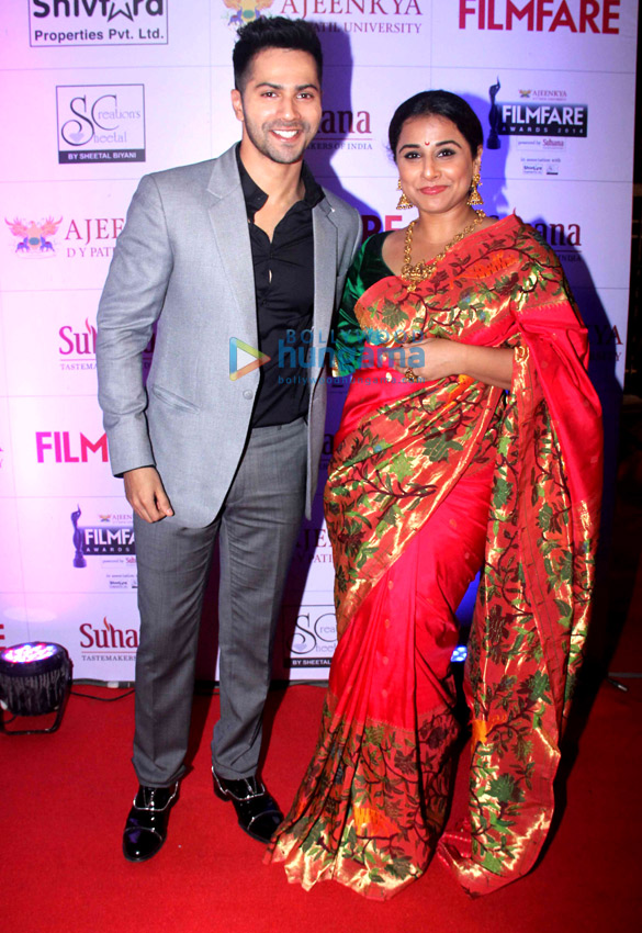 celebs grace ajeenkya dy patil university marathi filmfare awards 2014 2