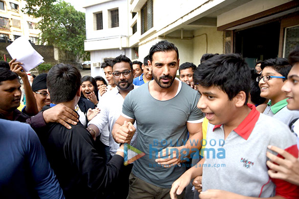 john abraham graces habitat for humanity event at billabong school in thane 7