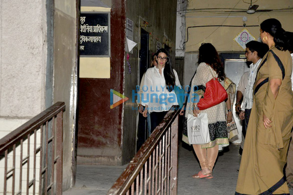 karisma kapoor snapped at family court 2