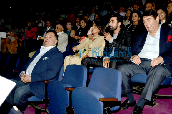 ranbir kapoor rishi kapoor neetu singh randhir kapoor at ccdt ngos 25th year celebration 3