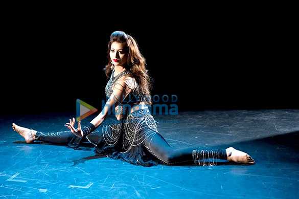 urvashi rautela performs in las vegas at miss universe pageant 7