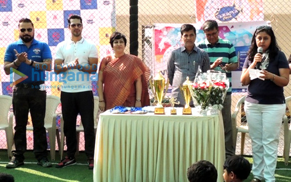 dino morea bunty walia flag off the versova fest 2016 7
