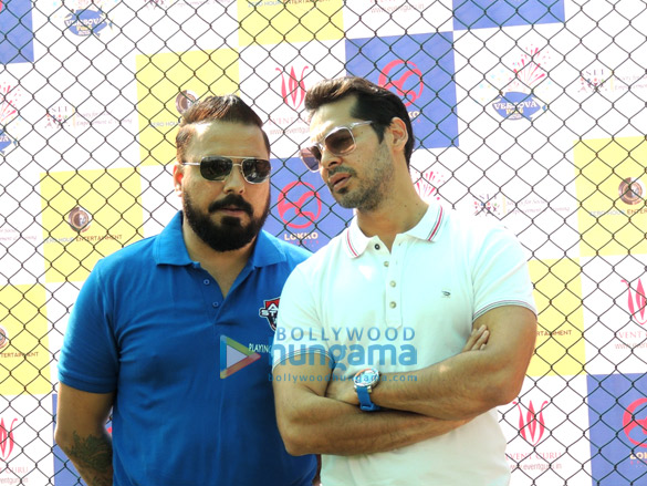 dino morea bunty walia flag off the versova fest 2016 8