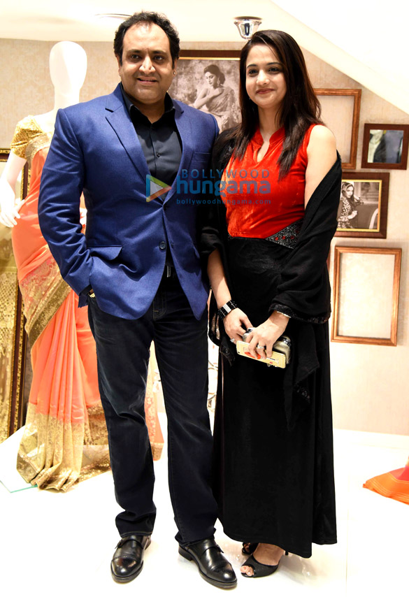 sapna pabbi karishma kotak zoya afroz grace the launch of jashn store fashion show in lucknow 31