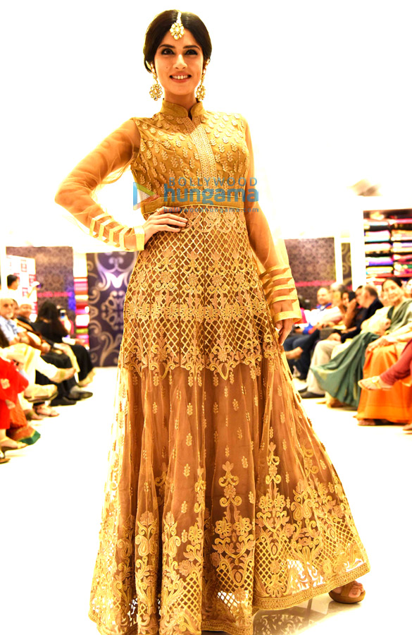sapna pabbi karishma kotak zoya afroz grace the launch of jashn store fashion show in lucknow 19
