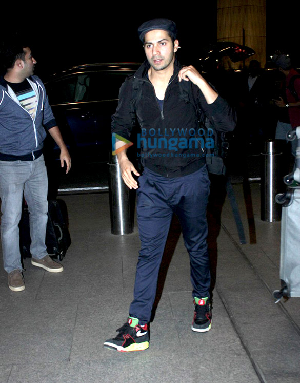 varun dhawan leaves for rome to celebrate new year 2016 with friends 8