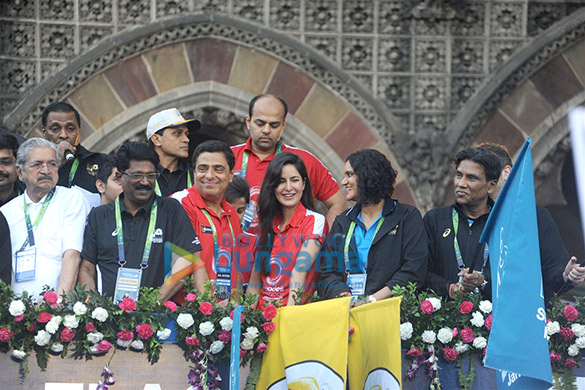 john abraham katrina kaif and others at standard chartered mumbai marathon 2016 3