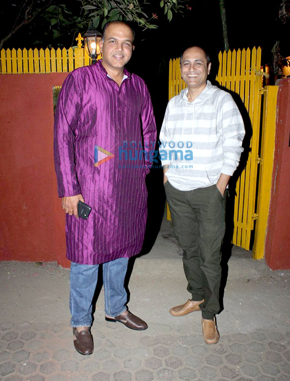 javed akhtars birthday bash at his bungalow in juhu 5