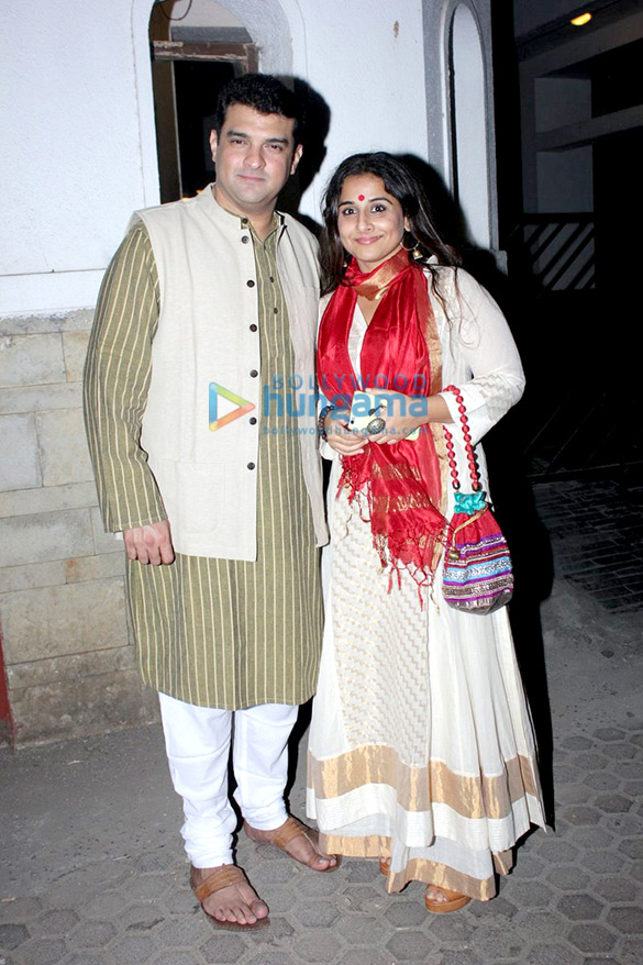 javed akhtars birthday bash at his bungalow in juhu 3