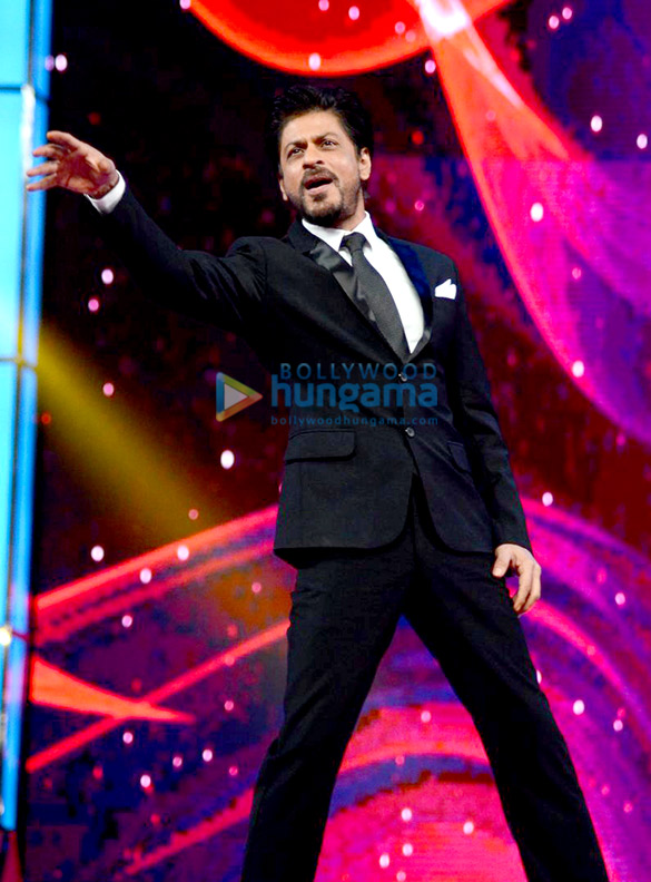bollywood biggies perform at the umang police show 2016 38