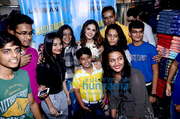 promotions of mastizaade with lawman jeans 10