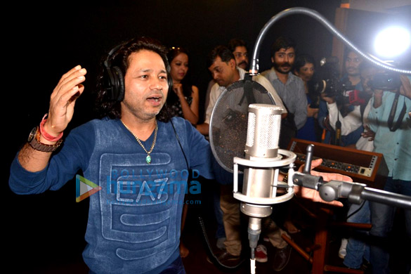kailash kher snapped at a song recording 2