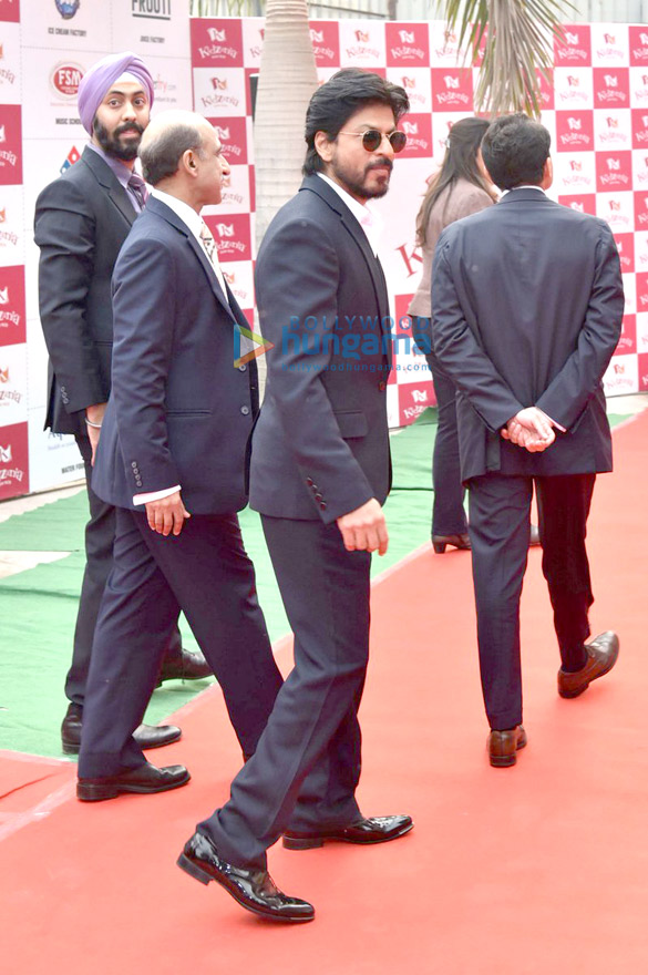 shah rukh khan graces the launch of kidzania in delhi 8