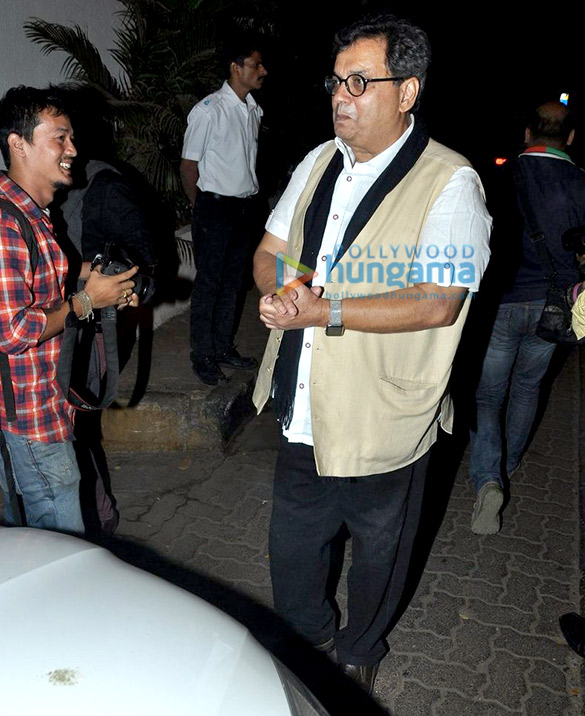 salman khan preity zinta suzanne khan and others jam at the korner house 7