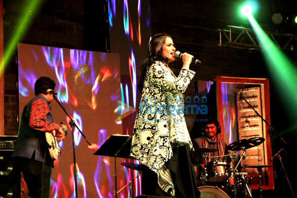 sona mohapatra performs at the mehrangarh fort in jodhpur 4