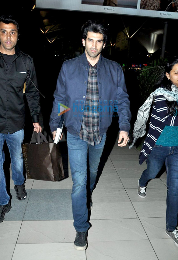 aditya roy kapur snapped at the domestic airport 5