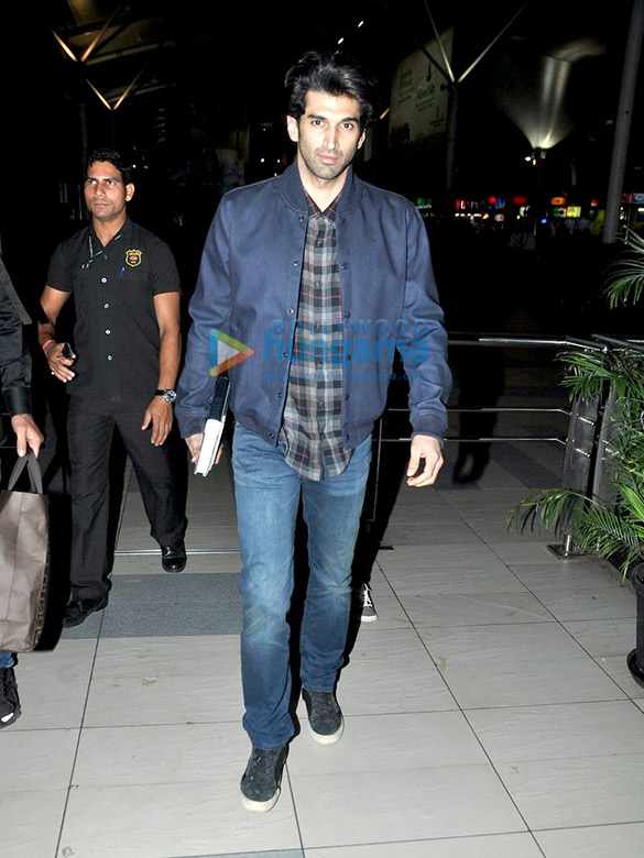 aditya roy kapur snapped at the domestic airport 4