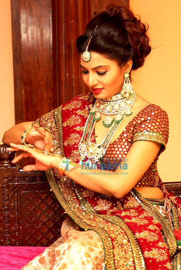 avani modi at catalogue shoot for heritage jewellery brand rodasi 12