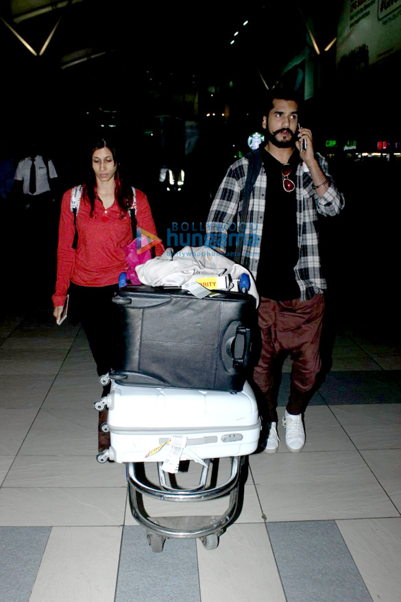arjun kapoor ameesha patel others snapped at the airport 8