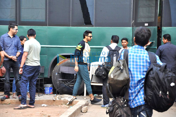 ranveer singh snapped post an ad shoot at mehboob studio 22