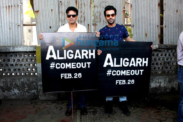 cast of aligarh at the protest march with college students 3