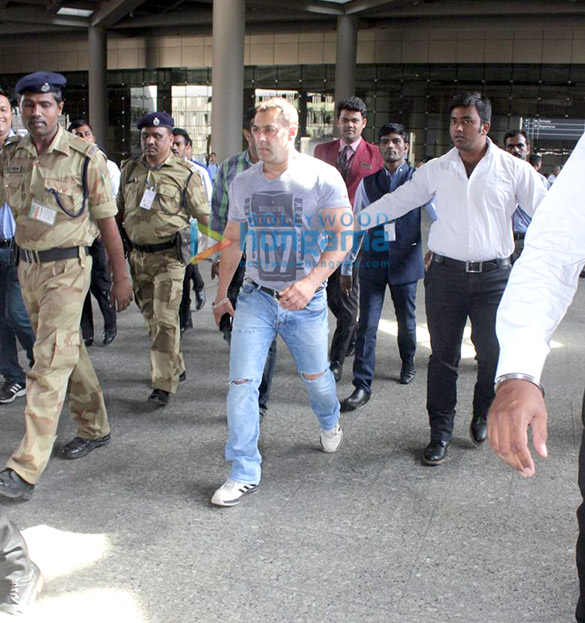 salman khan returns after a short vacation in dubai 3