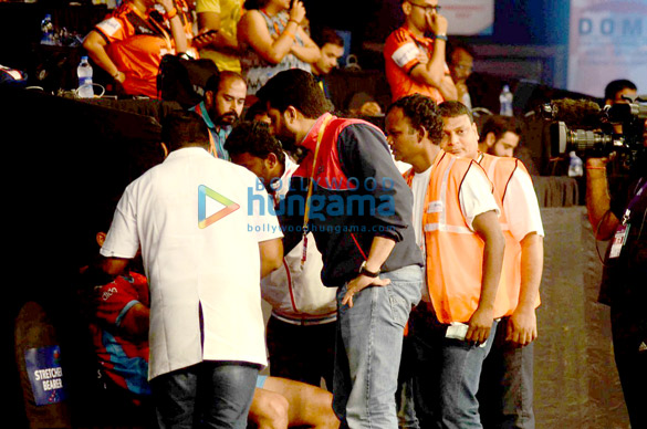abhishek bachchan amitabh bachchan sushant singh rajput snapped at pro kabaddi league match in mumbai 5