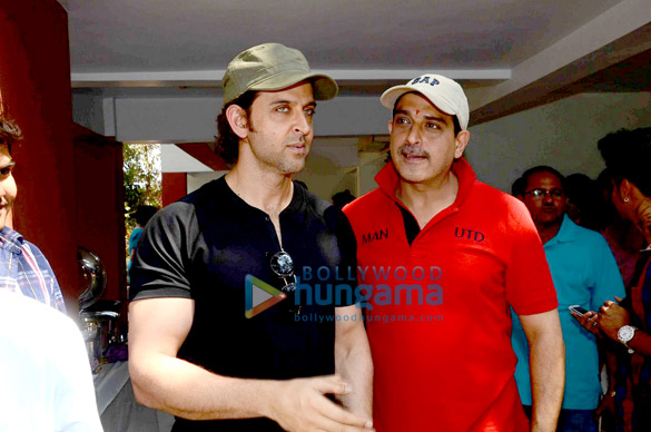 hrithik roshan and family snapped at shiv ratri celebrations 14