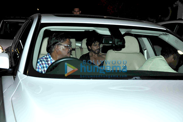 shah rukh khan yo yo honey singh sushant singh rajput kriti sanon at karim moranis birthday bash 3