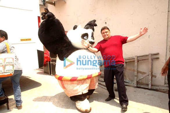 po the panda from kung fu panda meets the cast of kapoor sons 7