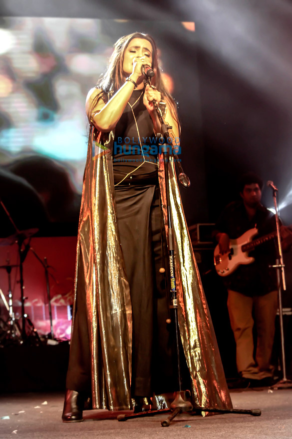 sona mohapatra performs live at the h a grounds in pune 3