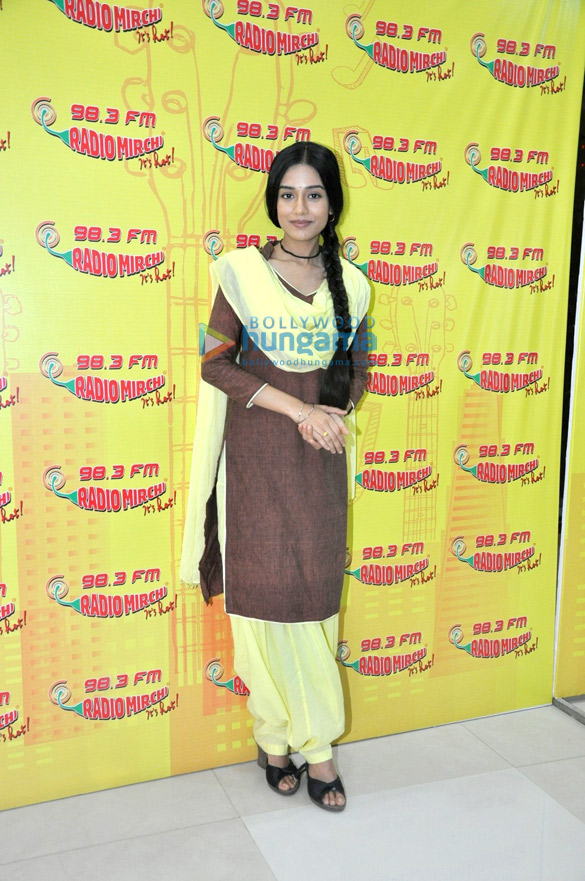 amrita rao promotes her serial meri awaaz meri pehchaan hai at radio mirchi studio 6