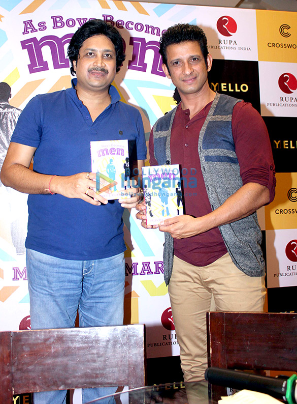 sharman joshi at the launch of his book as boys become men 2