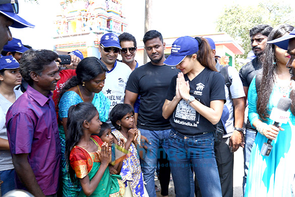 jacqueline fernandez promotes a new initiative for habitat for humanity india 3