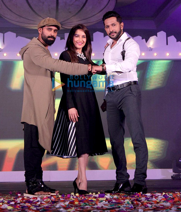 madhuri dixit graces the launch of so you think you can dance 3