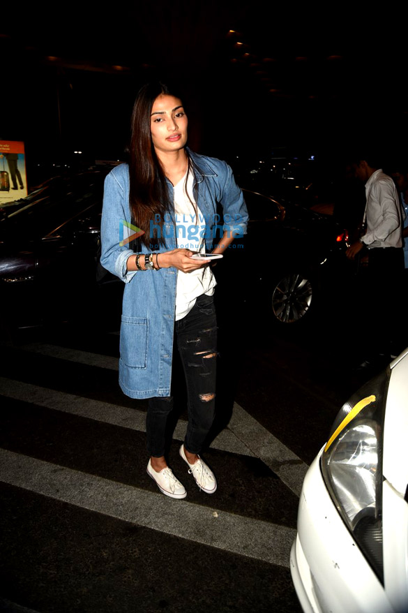 athiya shetty departs for an ad shoot in thailand 4