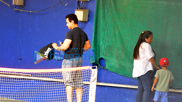 aamir khan snapped playing tennis at a suburban gymkhana 6