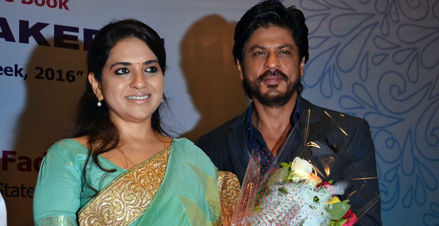 Shah Rukh Khan-Devendra Fadnavis At ‘Movers & Makers’ Book Launch