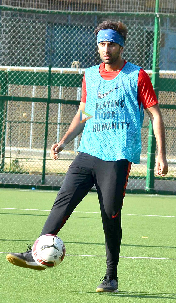ranbir kapoor arjun kapoor others snapped at football practice 2