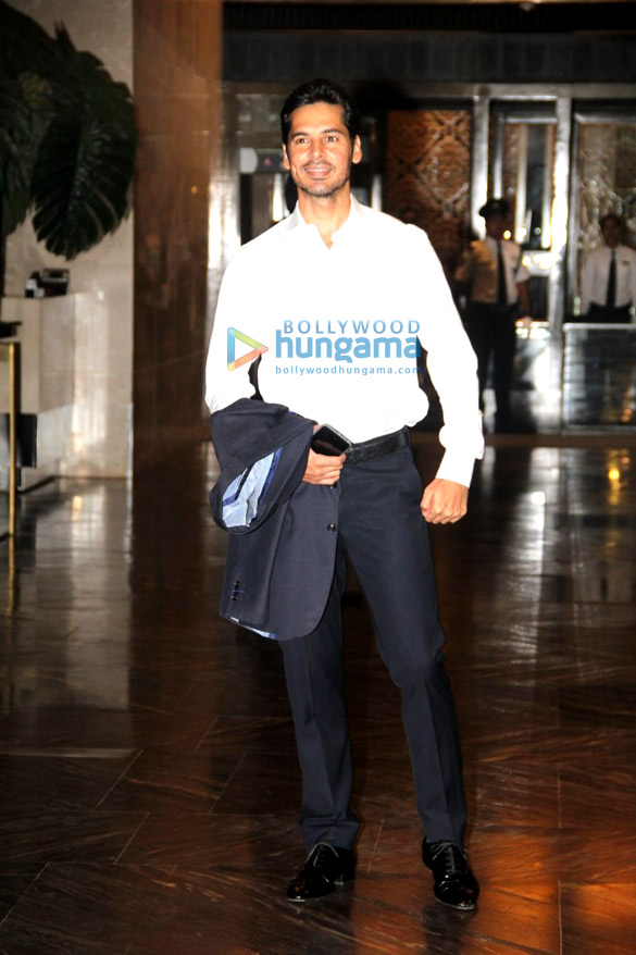 shah rukh khan salman khan others attend preity zinta gene goodenoughs wedding reception 14