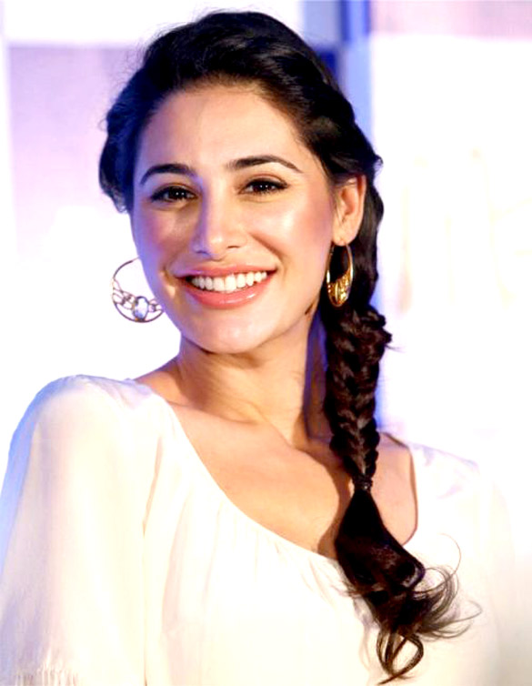 nargis fakhri at the launch of hcl me ultrabook 5