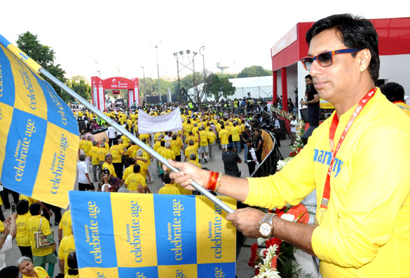 madhur bhandarkar at the 5th airtel delhi half marathon 4