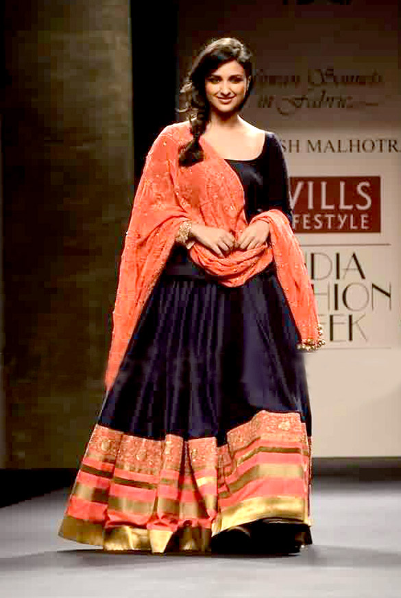 parineeti walks for manish malhotra at wills lifestyle india fashion week 2012 2