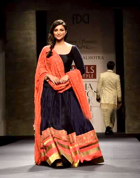 parineeti walks for manish malhotra at wills lifestyle india fashion week 2012 6