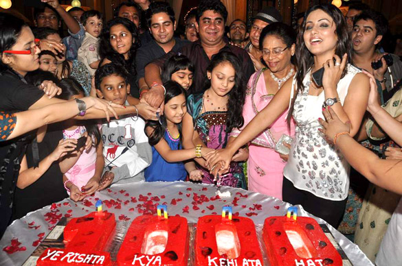 team of yeh rishta kya kehlata hai celebrates completion of 1000 episodes 2