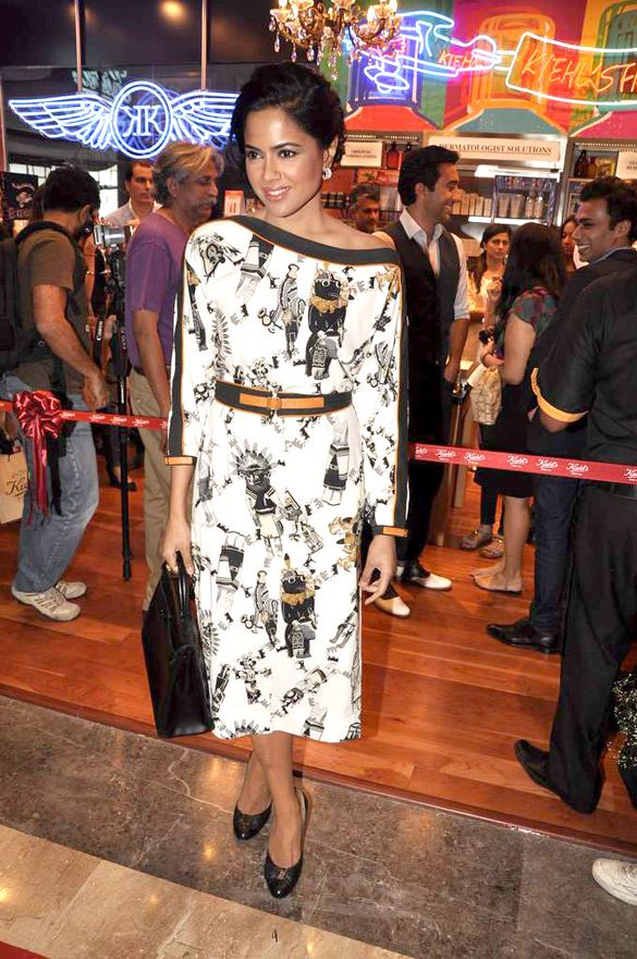 inauguration of kiehls outlet in south mumbai 11