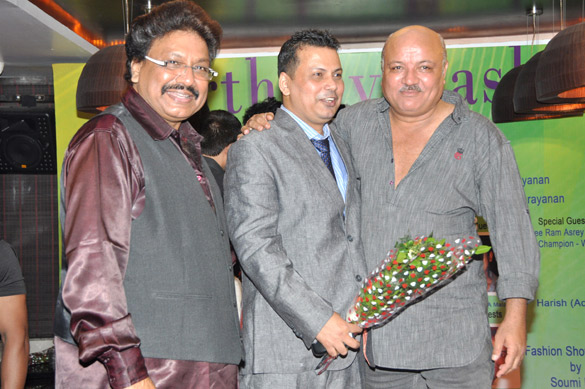 anil mishras birthday bash at 7flags 6